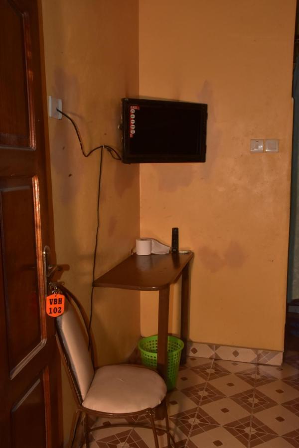 Viriko Boarding House Hotel Mombasa Exterior photo